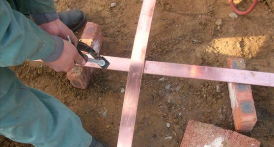 沈陽鋼結構廠房接地裝置怎么做？是什么形式？